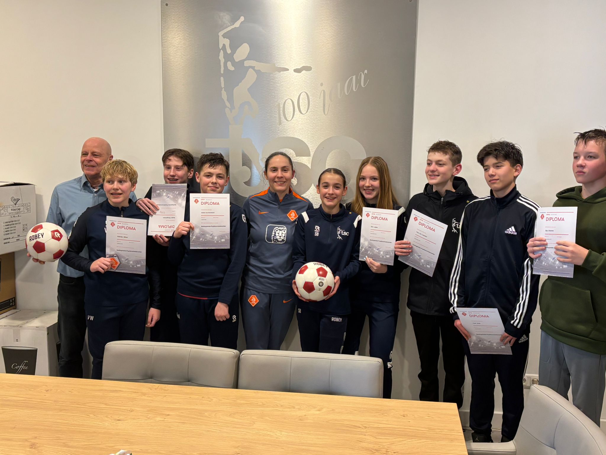 8 Pupillenscheidsrechters behalen hun diploma