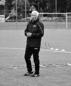 In Memoriam: Max Hoeken 1