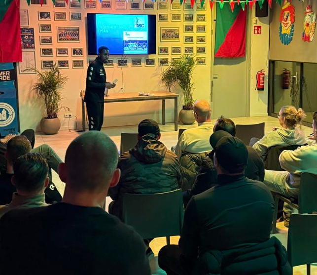 Mooie presentatie-avond met een grote opkomst van onze trainers & leiders t/m JO12!